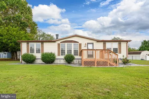11917 Glen Cir, Bridgeville, DE 19933