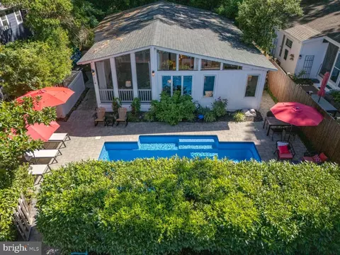 Exterior - 114 Chesapeake St, Dewey Beach, DE 19971 photo 3 of 9