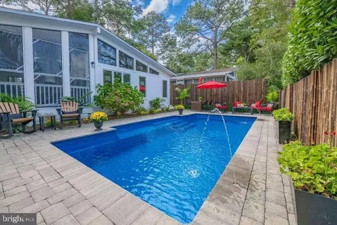 Exterior - 114 Chesapeake St, Dewey Beach, DE 19971 photo 2 of 9