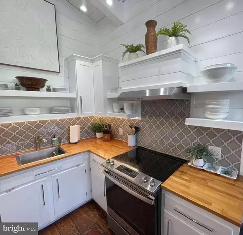 Kitchen - 114 Chesapeake St, Dewey Beach, DE 19971 photo 2 of 4