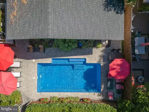 Exterior - 114 Chesapeake St, Dewey Beach, DE 19971 photo 4 of 9