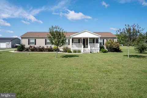 28032 E Trap Pond Rd, Laurel, DE 19956