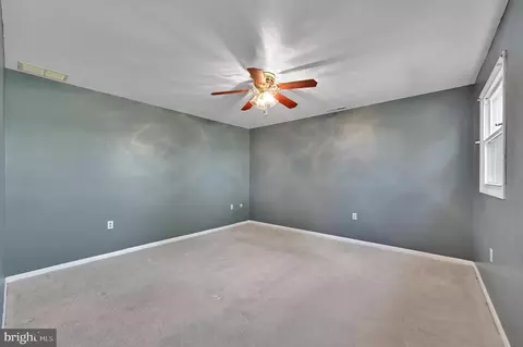 Bedroom - 32298 Hastings Dr, Laurel, DE 19956 photo 1 of 4