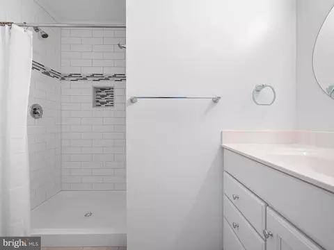 Bath - 532 Bethany Loop, Bethany Beach, DE 19930 photo 3 of 5