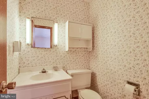 Bath - 415 Serrill Ave, Ocean View, DE 19970 photo 2 of 2