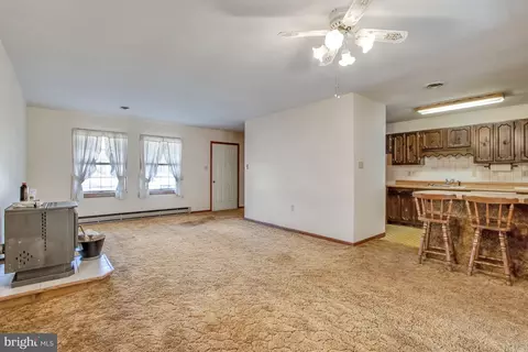 Living - 415 Serrill Ave, Ocean View, DE 19970 photo 5 of 8