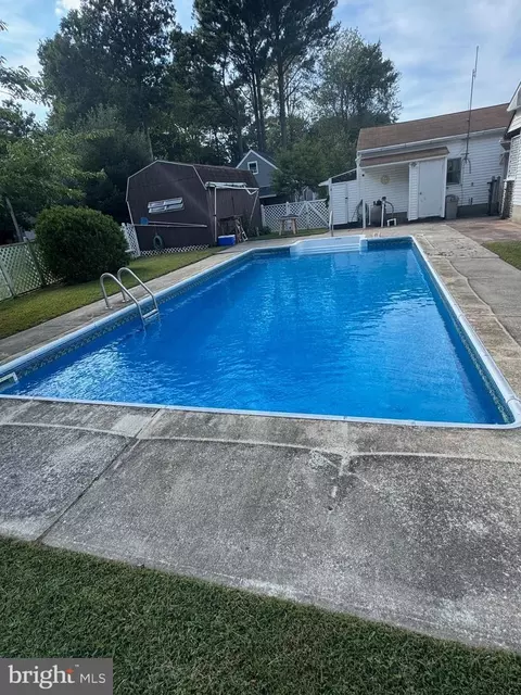 Exterior - 415 Serrill Ave, Ocean View, DE 19970 photo 4 of 11