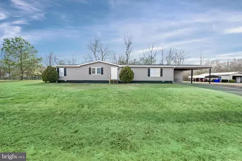 11585 Glen Cir, Bridgeville, DE 19933
