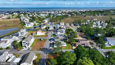 679 Evans Ave, Bethany Beach, DE 19930 photo 11