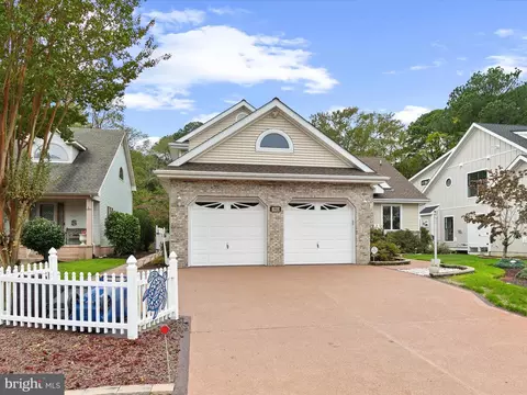 Exterior - 982 Turtle Dr, Bethany Beach, DE 19930 photo 2 of 17