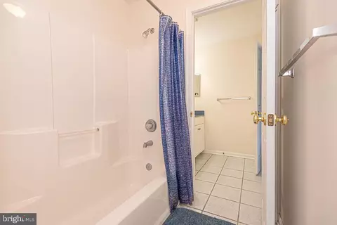 Bath - 84 Willow Oak Ave, Ocean View, DE 19970 photo 6 of 8