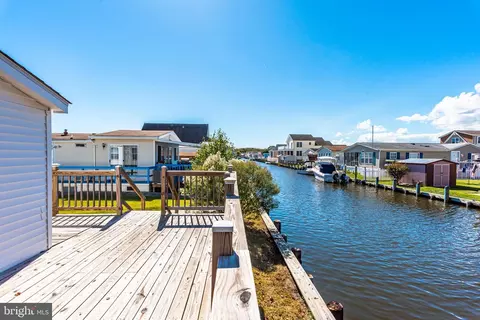36991 Laws Point Rd, Selbyville, DE 19975