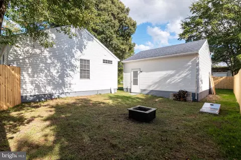 Exterior - 1154 W 6th St, Laurel, DE 19956 photo 4 of 4