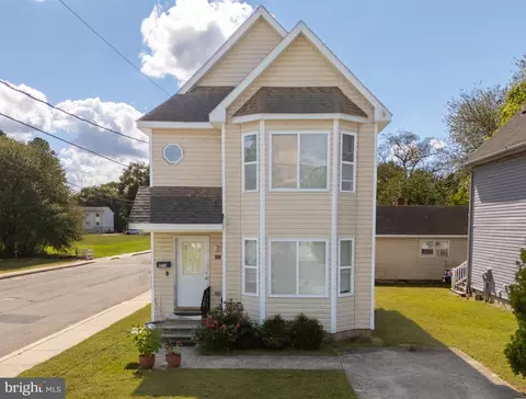 1176 W 6th St, Laurel, DE 19956