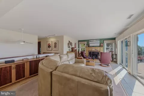Living - 106 Florida Ave, Milton, DE 19968 photo 4 of 4