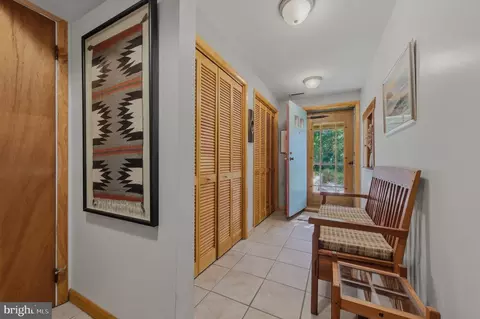 Entry Way - 106 Florida Ave, Milton, DE 19968 photo 1 of 5