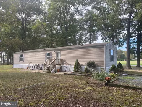 31301 Shady Acres Ln, Laurel, DE 19956
