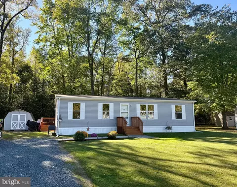 35596 Woods Ave, Laurel, DE 19956