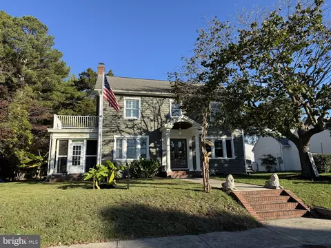 204 Lake Dr, Milton, DE 19968