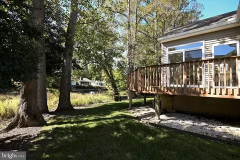 Exterior - 31460 Point Dr, Lewes, DE 19958 photo 3 of 12