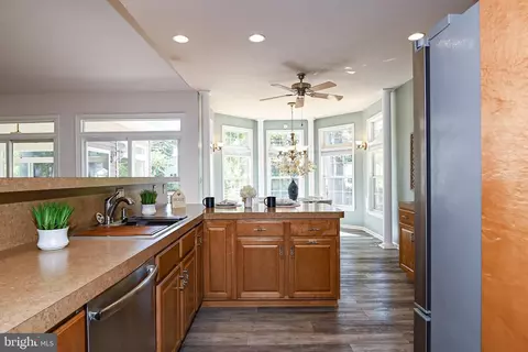 Kitchen - 31460 Point Dr, Lewes, DE 19958 photo 1 of 3