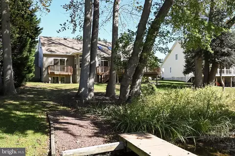 Exterior - 31460 Point Dr, Lewes, DE 19958 photo 5 of 12