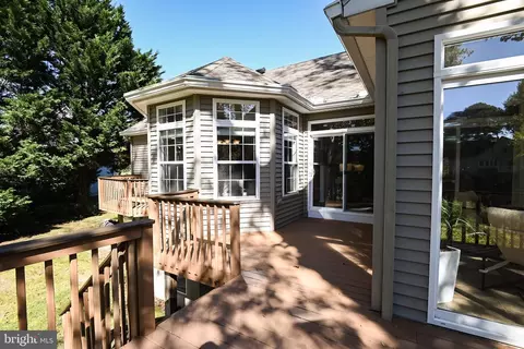 Exterior - 31460 Point Dr, Lewes, DE 19958 photo 9 of 12