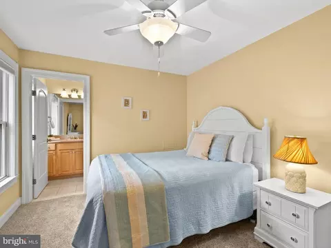 Bedroom - 10 S 4th St, Bethany Beach, DE 19930 photo 4 of 14