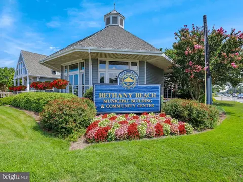 View/Area - 10 S 4th St, Bethany Beach, DE 19930 photo 5 of 8
