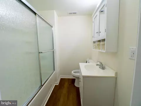 Bath - 306 4th St, Seaford, DE 19973 photo 1 of 2