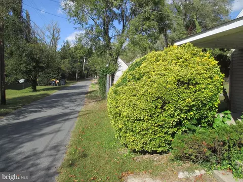 Other - 815 Wolfe St, Laurel, DE 19956 photo 10 of 11