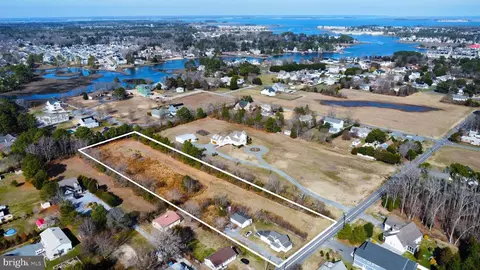 34 Woodland Ave, Ocean View, DE 19970