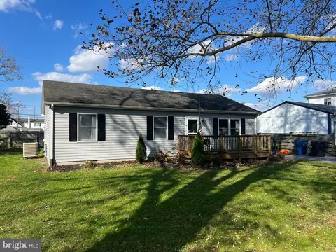 3 W 1st St, Selbyville, DE 19975
