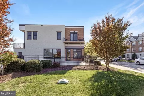 17400 N Village Main Blvd #10, Lewes, DE 19958