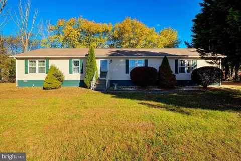 12199 Coachmen Ln, Delmar, DE 19940