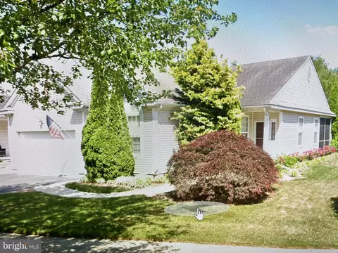 18 Avebury Ct, Rehoboth Beach, DE 19971
