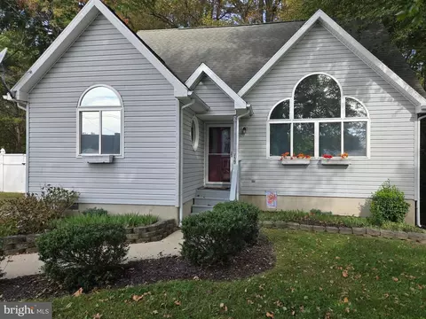Exterior - 129 Tulip Dr, Lewes, DE 19958 photo 2 of 23