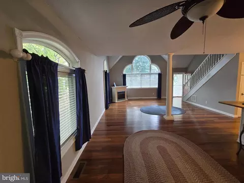 Living - 129 Tulip Dr, Lewes, DE 19958 photo 3 of 7