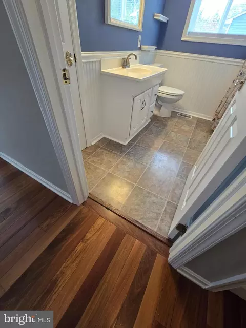 Entry Way - 129 Tulip Dr, Lewes, DE 19958 photo 4 of 4