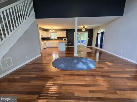 Entry Way - 129 Tulip Dr, Lewes, DE 19958 photo 2 of 4
