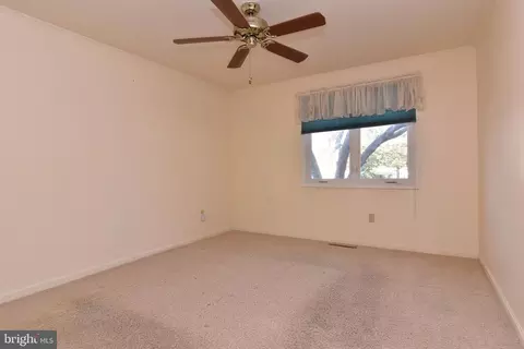Bedroom - 146 Lakeside Dr, Lewes, DE 19958 photo 3 of 4