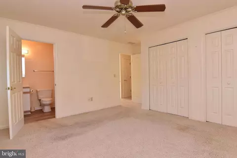Bedroom - 146 Lakeside Dr, Lewes, DE 19958 photo 2 of 4