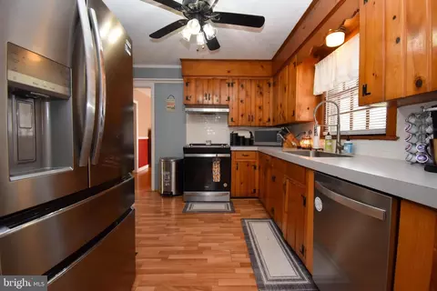 Kitchen - 309 Robinson St, Georgetown, DE 19947 photo 3 of 3