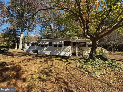 39 Shannon St, Delmar, DE 19940