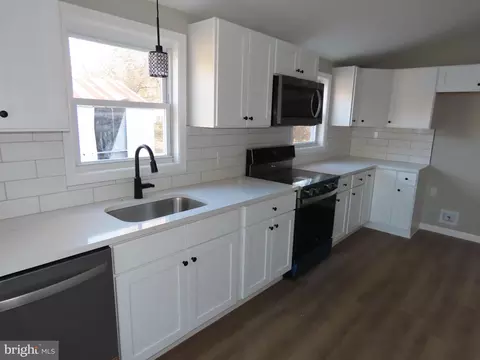 Kitchen - 25555 Front St, Milton, DE 19968 photo 1 of 2
