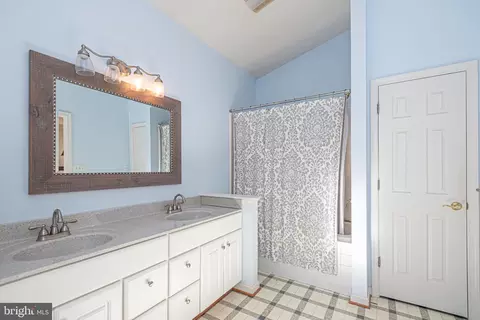 Bath - 263 Oyster Shell Cv, Bethany Beach, DE 19930 photo 2 of 3