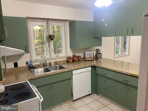 Kitchen - 117 W Adams St, Georgetown, DE 19947 photo 1 of 2