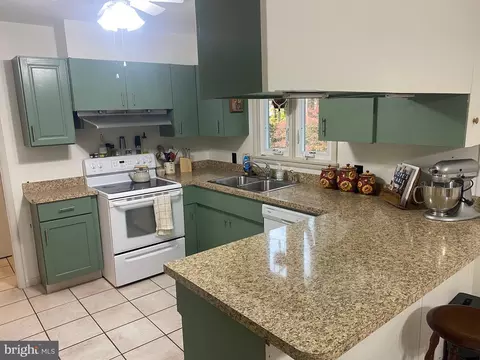 Kitchen - 117 W Adams St, Georgetown, DE 19947 photo 2 of 2