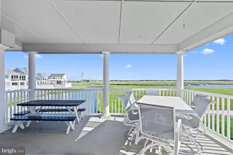 Exterior - 18 S Shore Dr, Bethany Beach, DE 19930 photo 4 of 7
