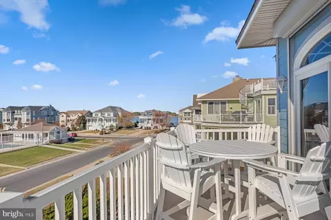 Exterior - 18 S Shore Dr, Bethany Beach, DE 19930 photo 7 of 7